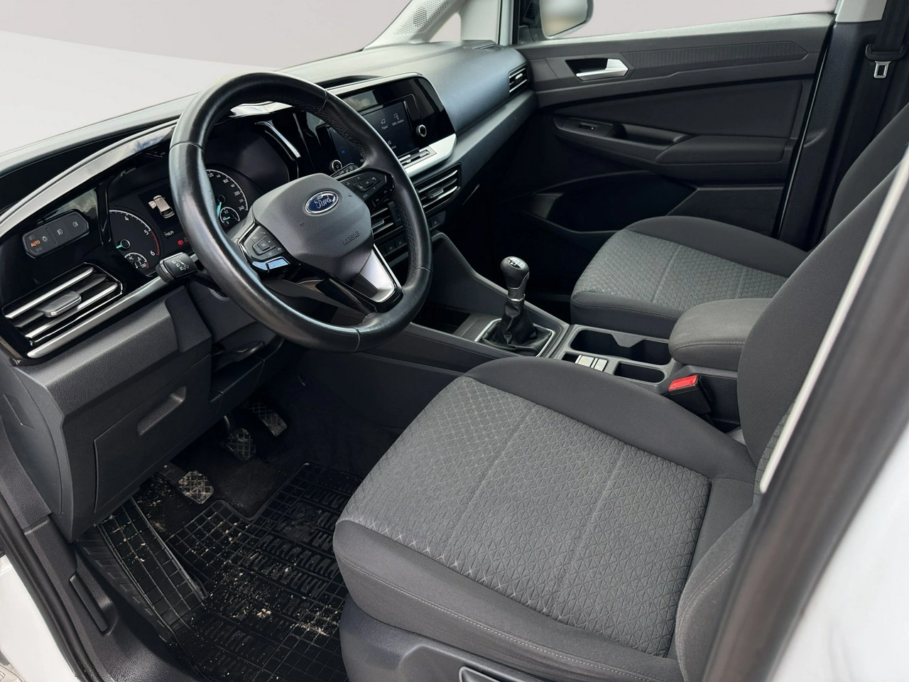 Ford Tourneo Connect - Zdjęcie 6
