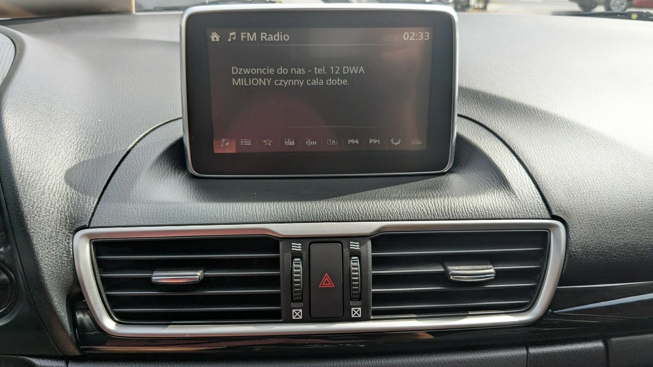 Mazda 3 - Zdjęcie 24