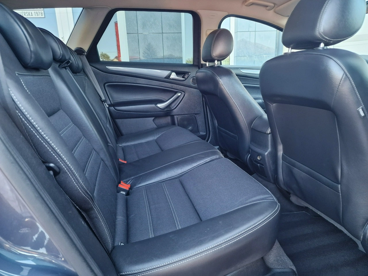 Ford Mondeo - Zdjęcie 20
