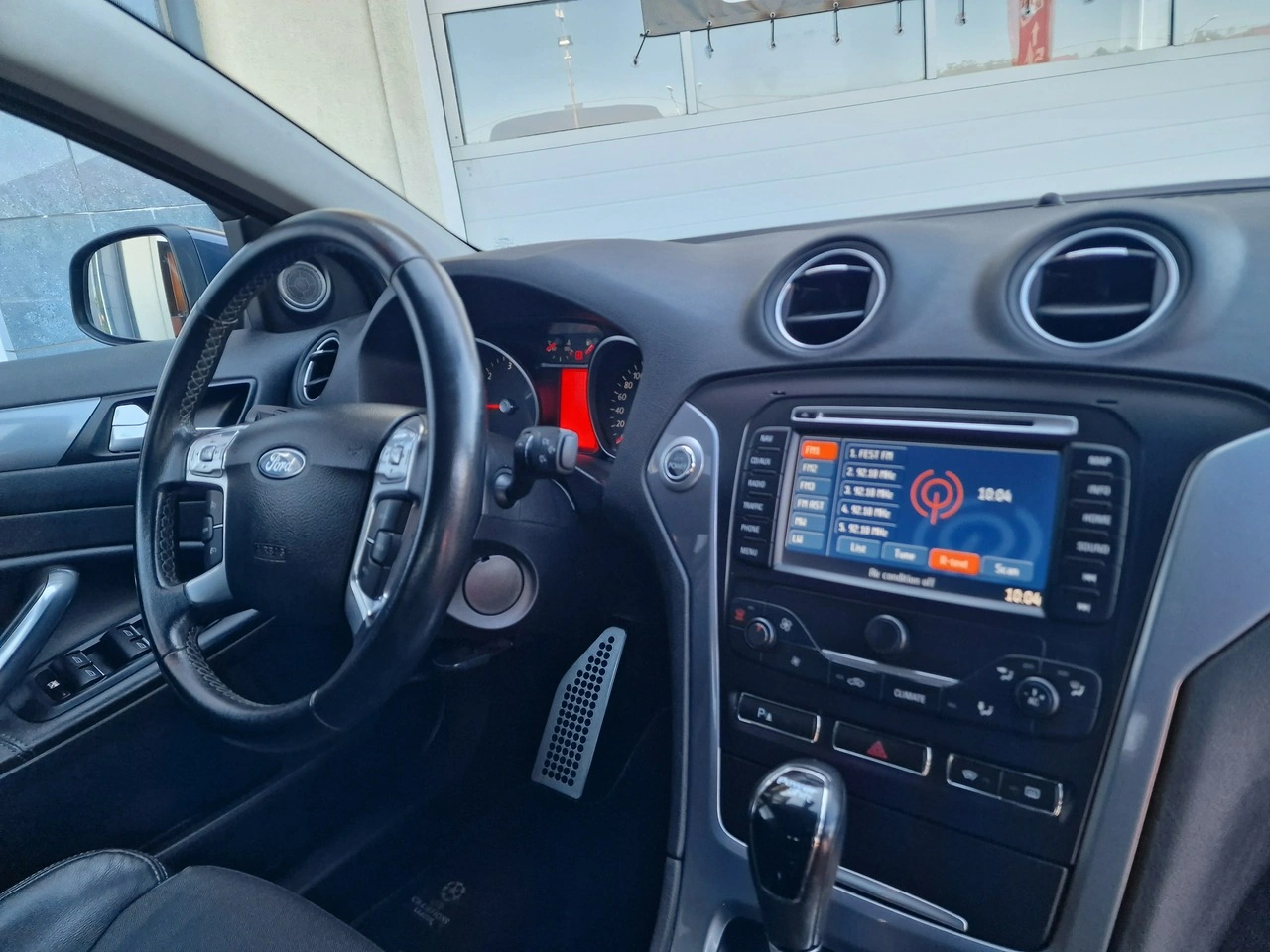 Ford Mondeo - Zdjęcie 22