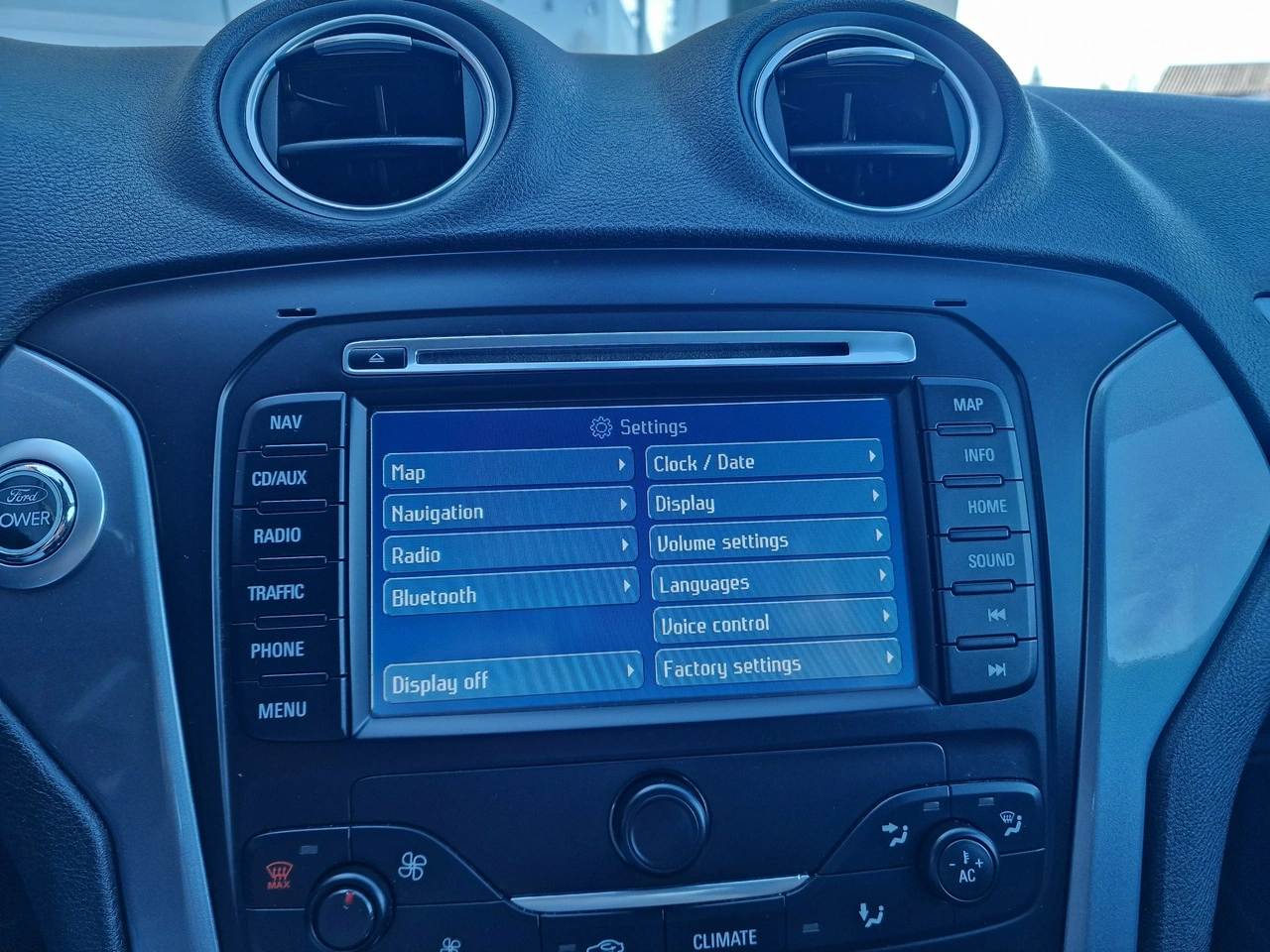 Ford Mondeo - Zdjęcie 24