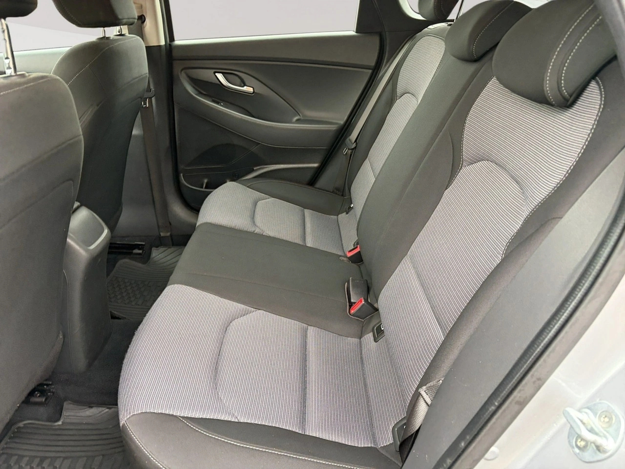 Hyundai i30 - Zdjęcie 19