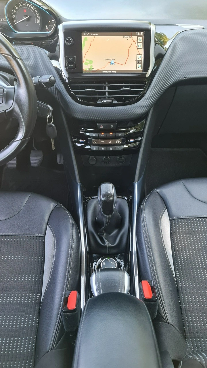 Peugeot 2008 - Zdjęcie 17