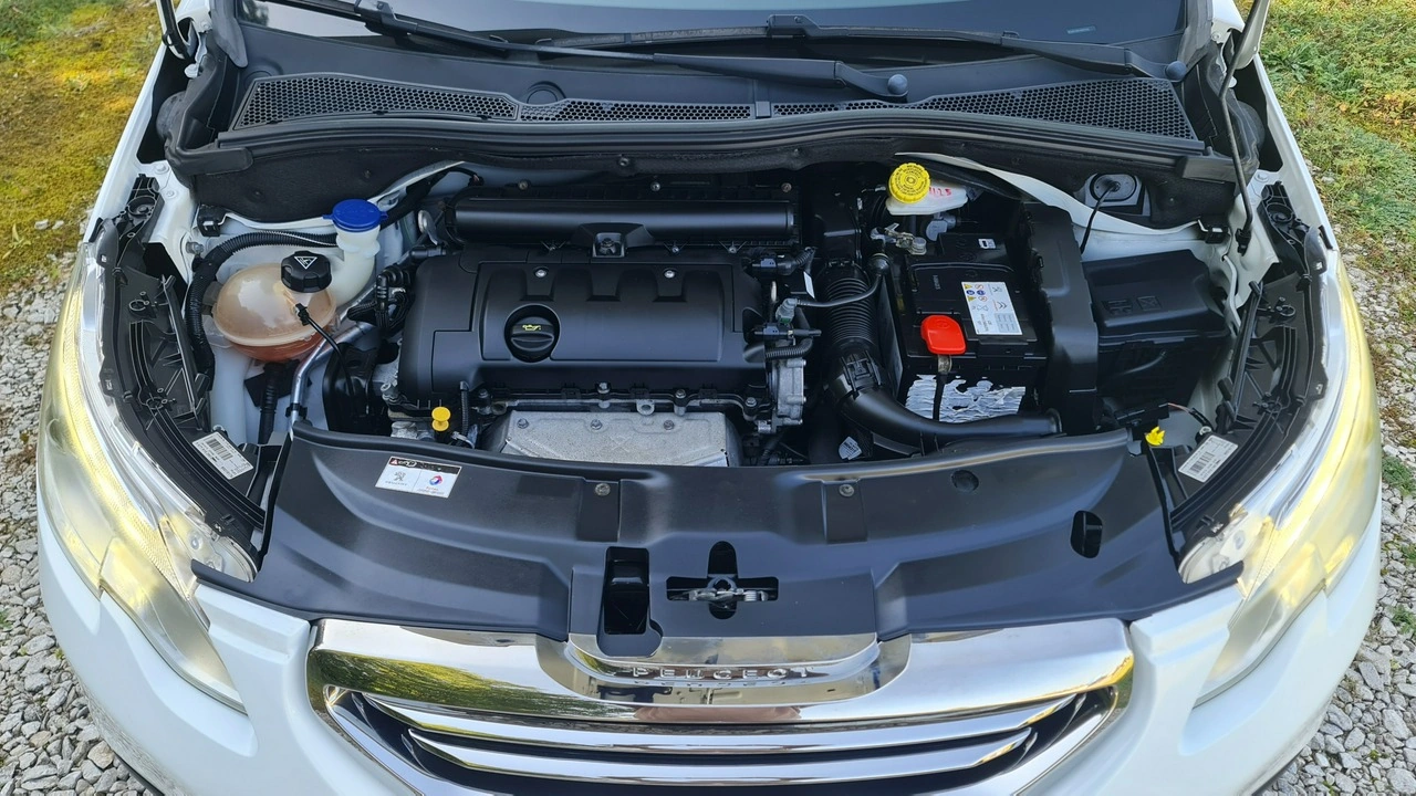 Peugeot 2008 - Zdjęcie 31