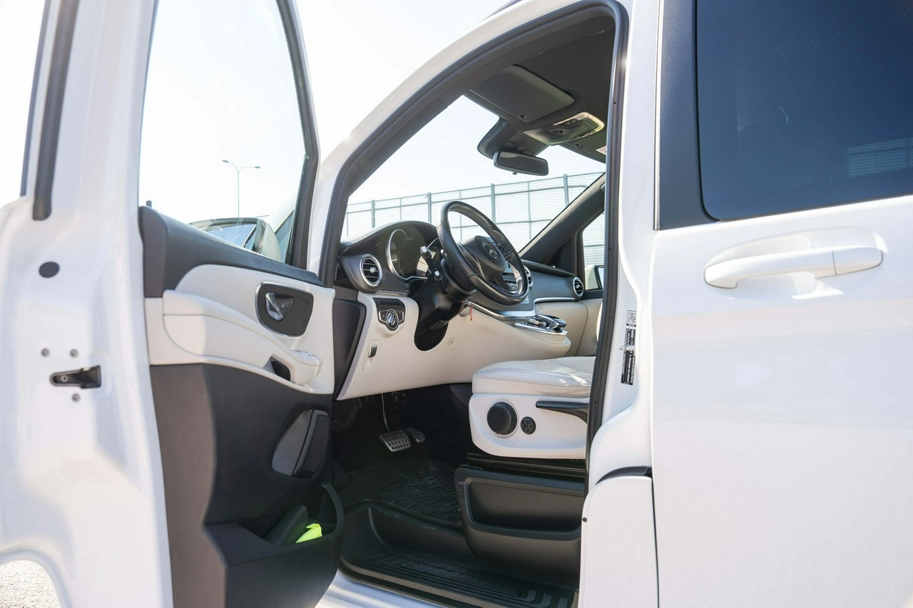 Mercedes Klasa V - Zdjęcie 15