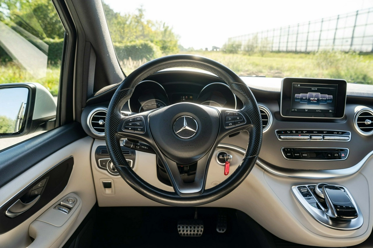 Mercedes Klasa V - Zdjęcie 19