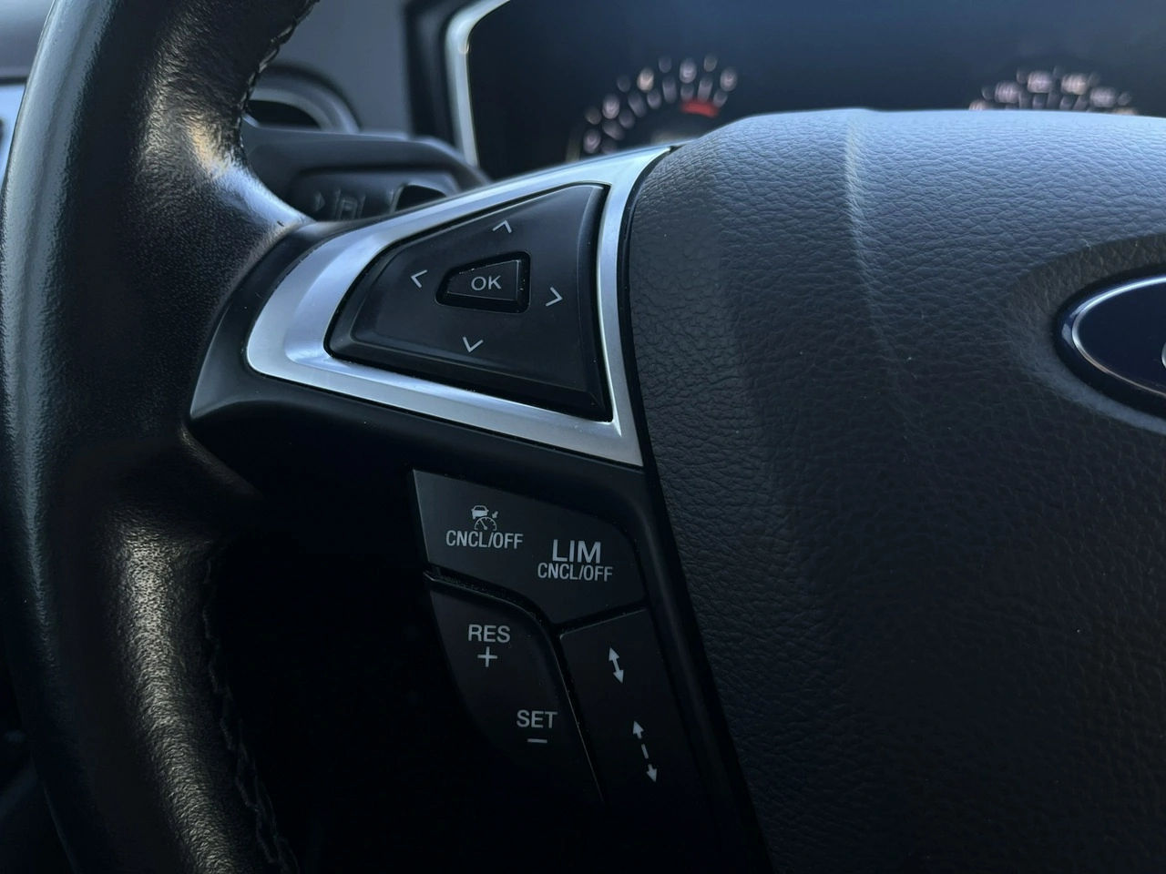 Ford Mondeo - Zdjęcie 21