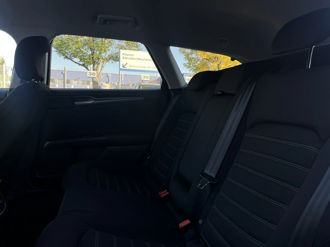 Ford Mondeo - Zdjęcie 33