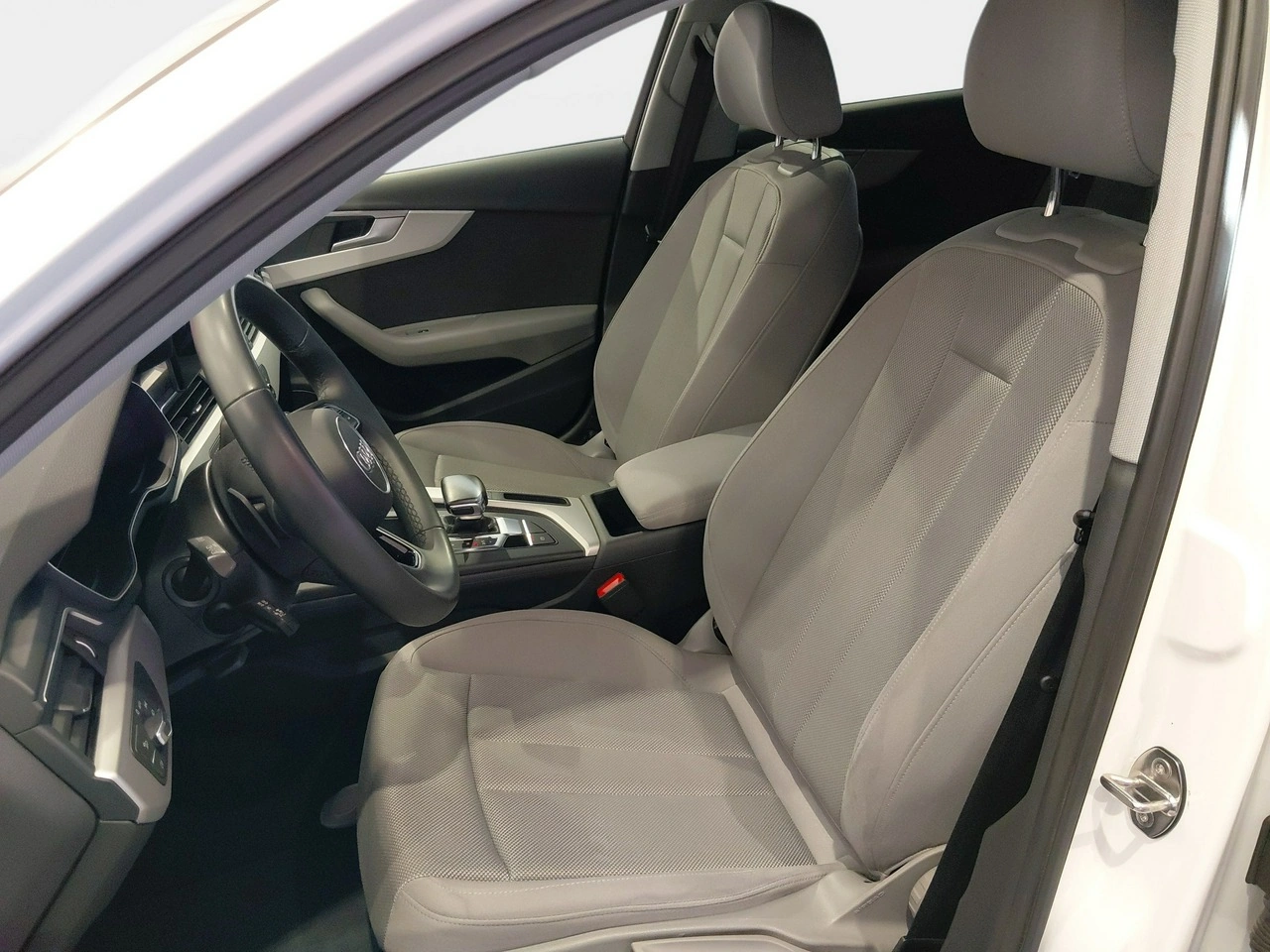 Audi A4 - Zdjęcie 11