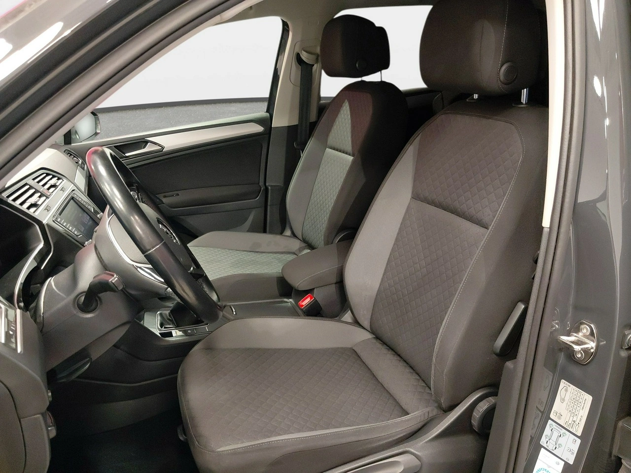 Volkswagen Tiguan - Zdjęcie 11