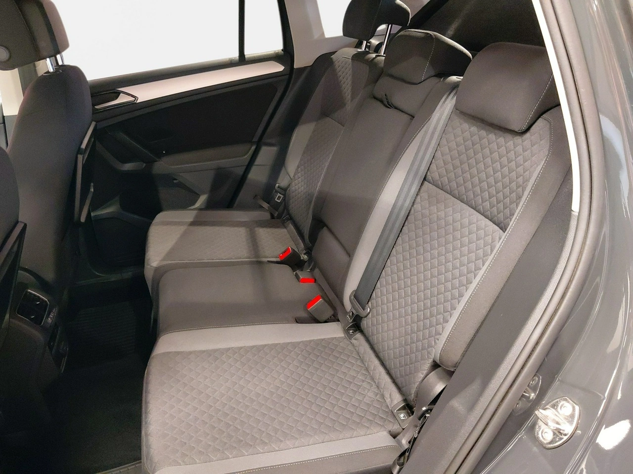 Volkswagen Tiguan - Zdjęcie 14