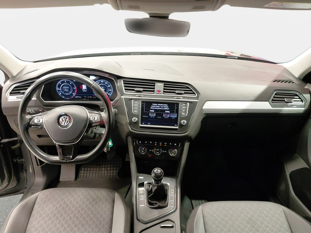 Volkswagen Tiguan - Zdjęcie 20