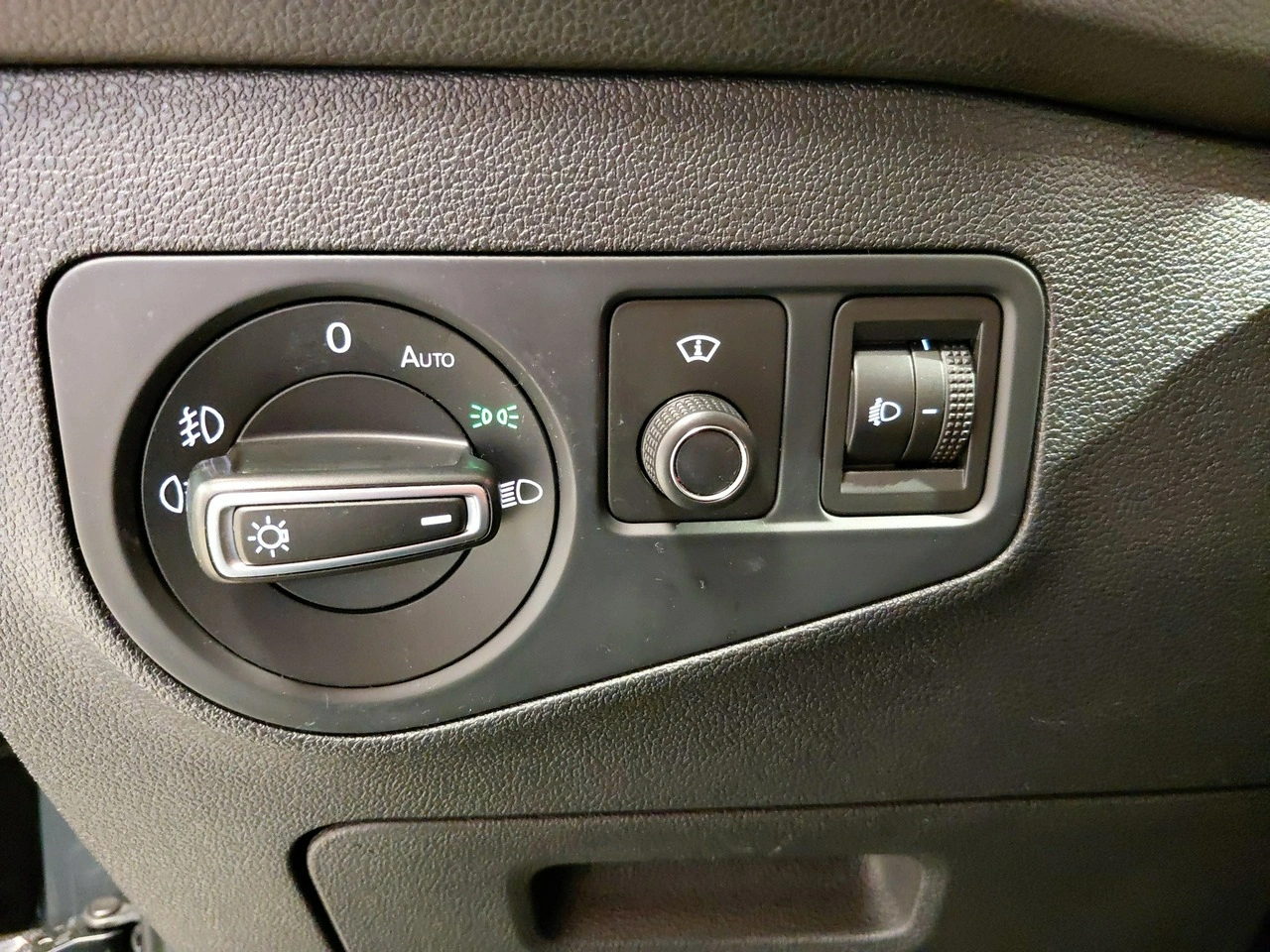 Volkswagen Tiguan - Zdjęcie 35