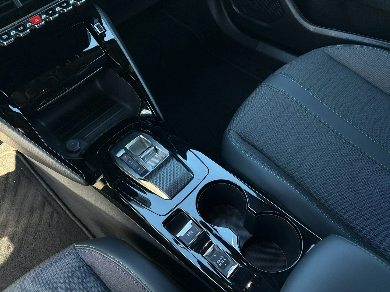 Peugeot 2008 - Zdjęcie 20