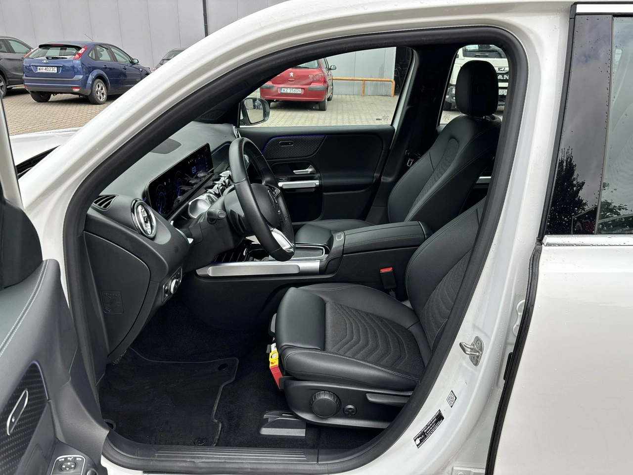 Mercedes EQB - Zdjęcie 9