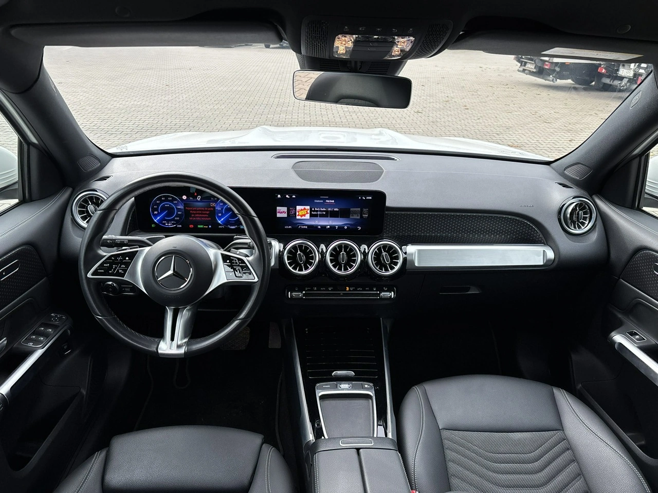 Mercedes EQB - Zdjęcie 12