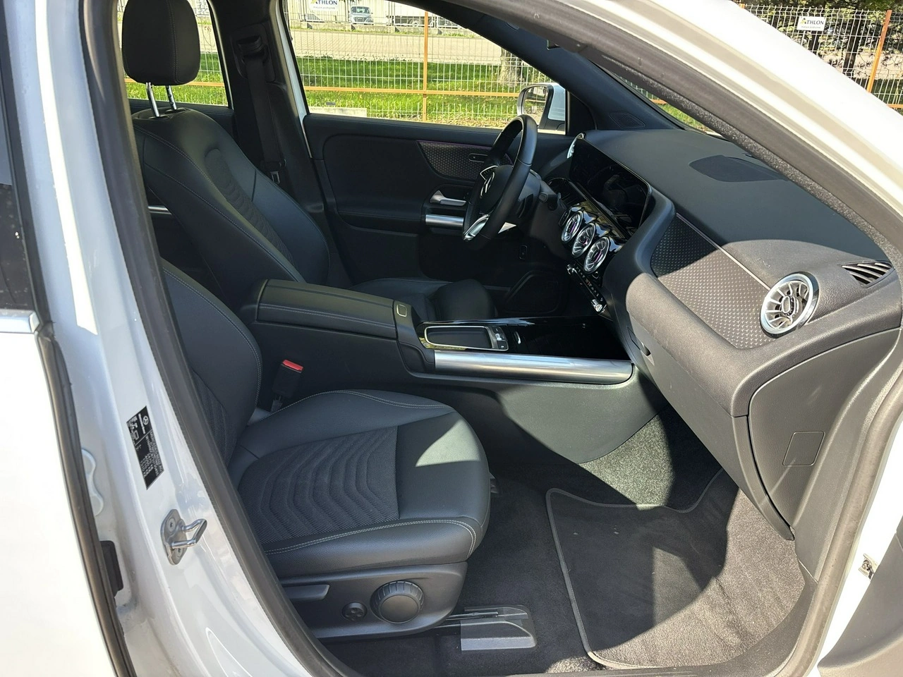 Mercedes EQA - Zdjęcie 14