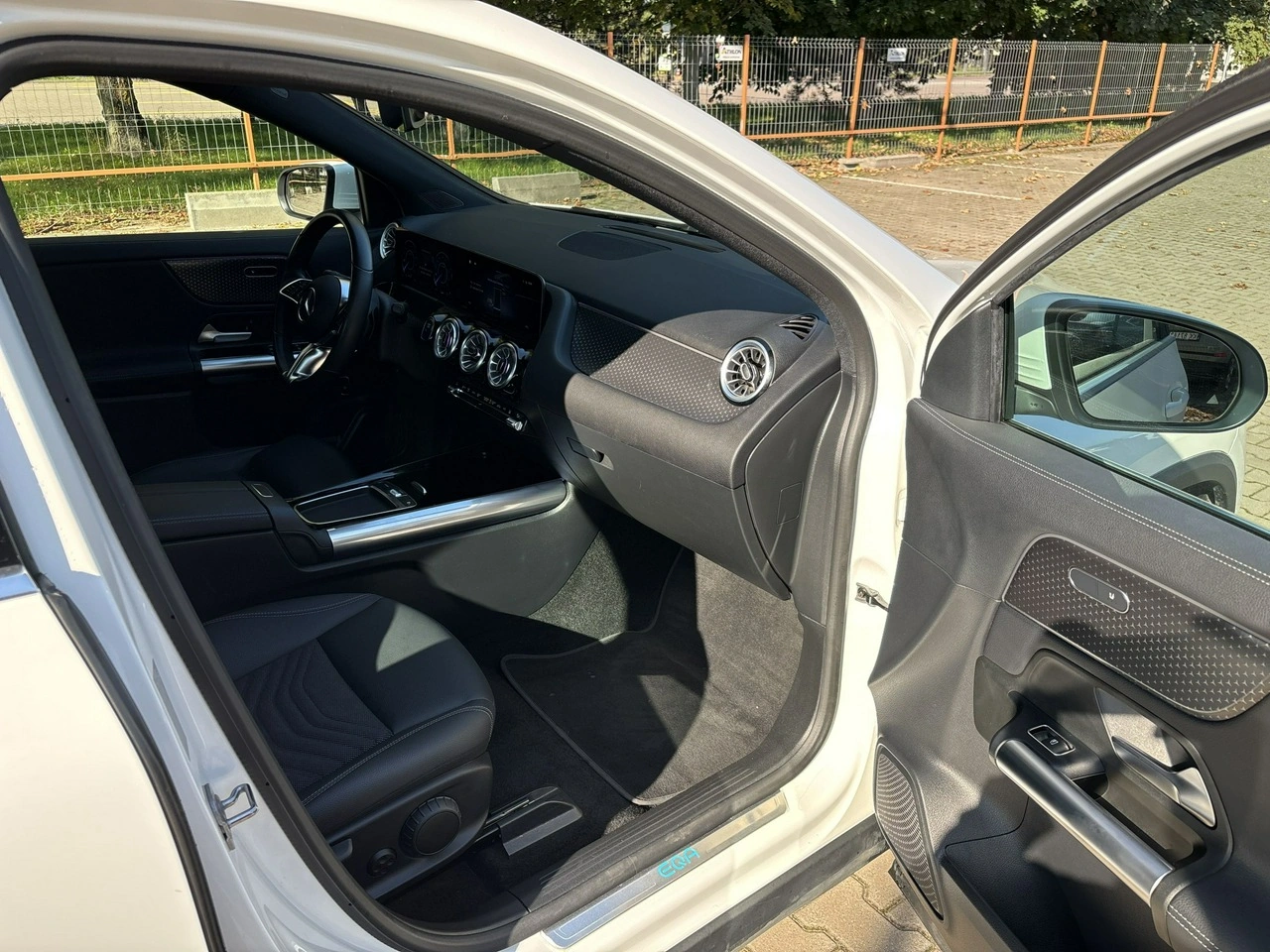 Mercedes EQA - Zdjęcie 15