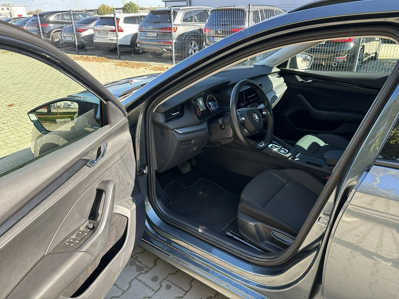 Skoda Octavia - Zdjęcie 10