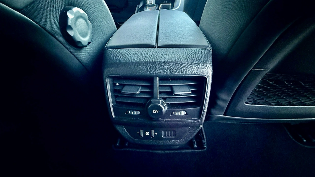 Peugeot 5008 - Zdjęcie 15