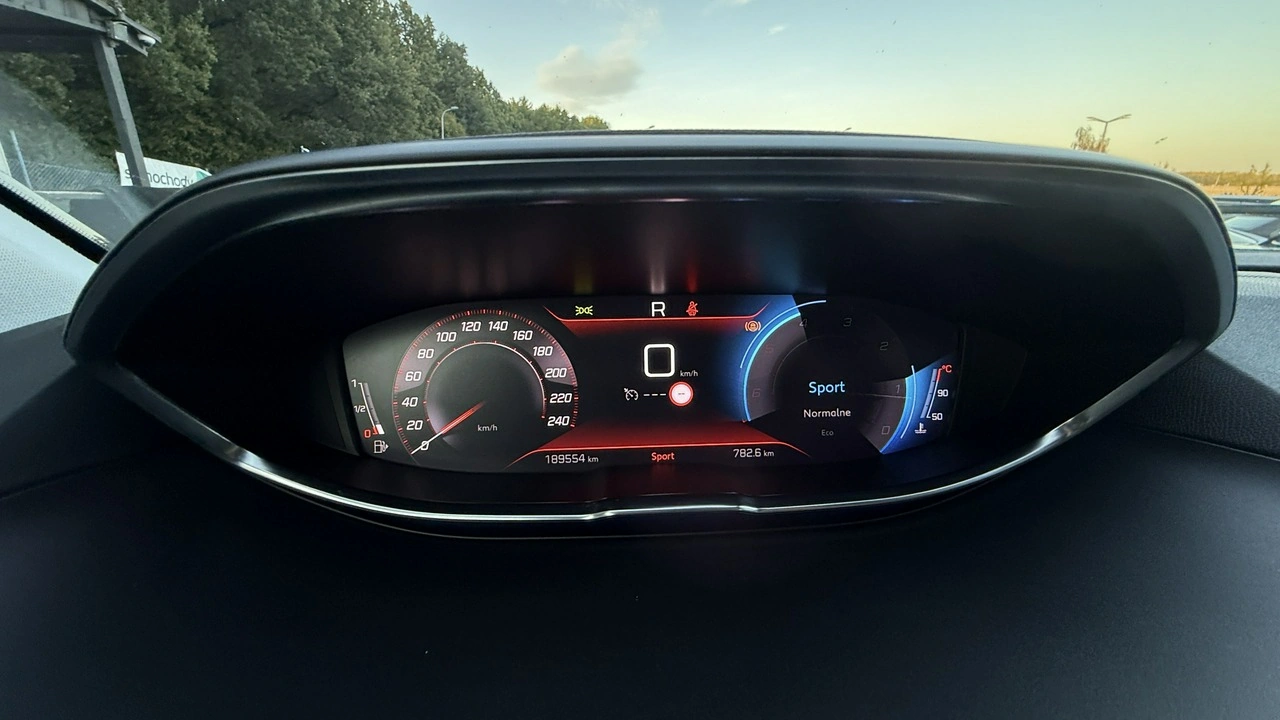 Peugeot 5008 - Zdjęcie 32