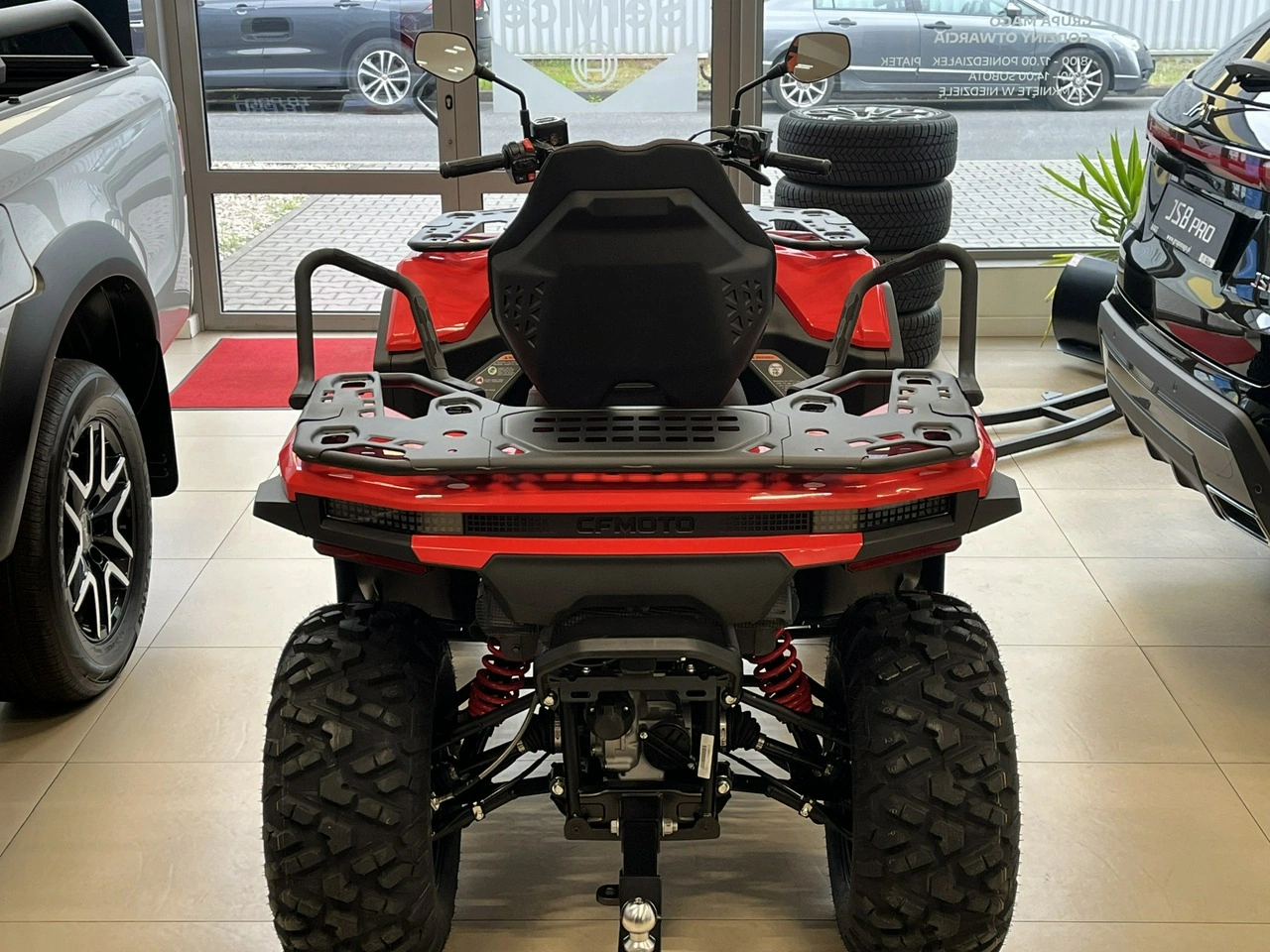 CF Moto C-Force - Zdjęcie 2