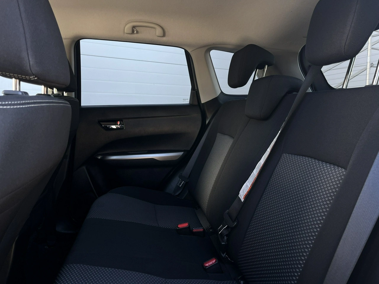 Suzuki Vitara - Zdjęcie 30