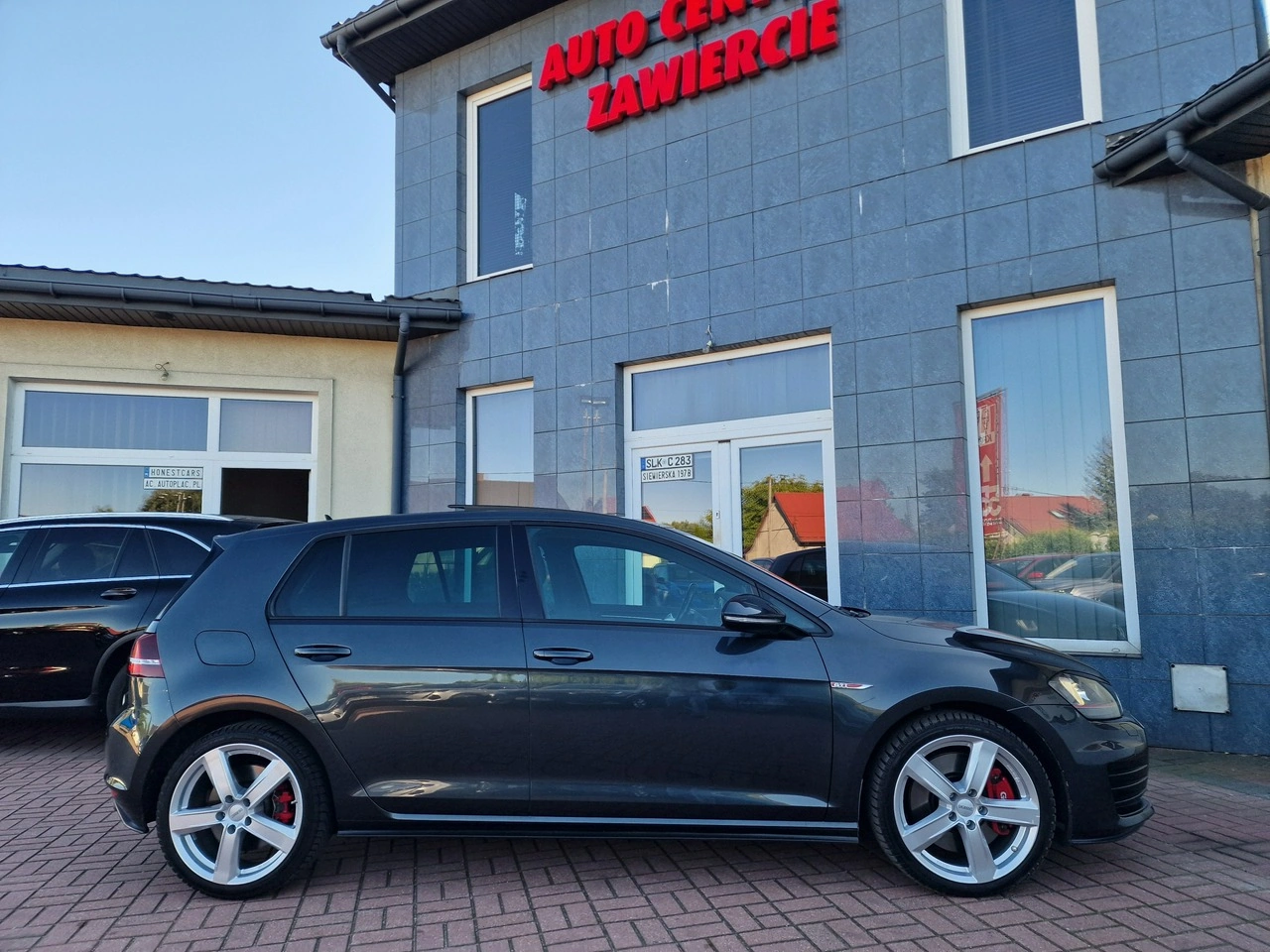 Volkswagen Golf - Zdjęcie 15