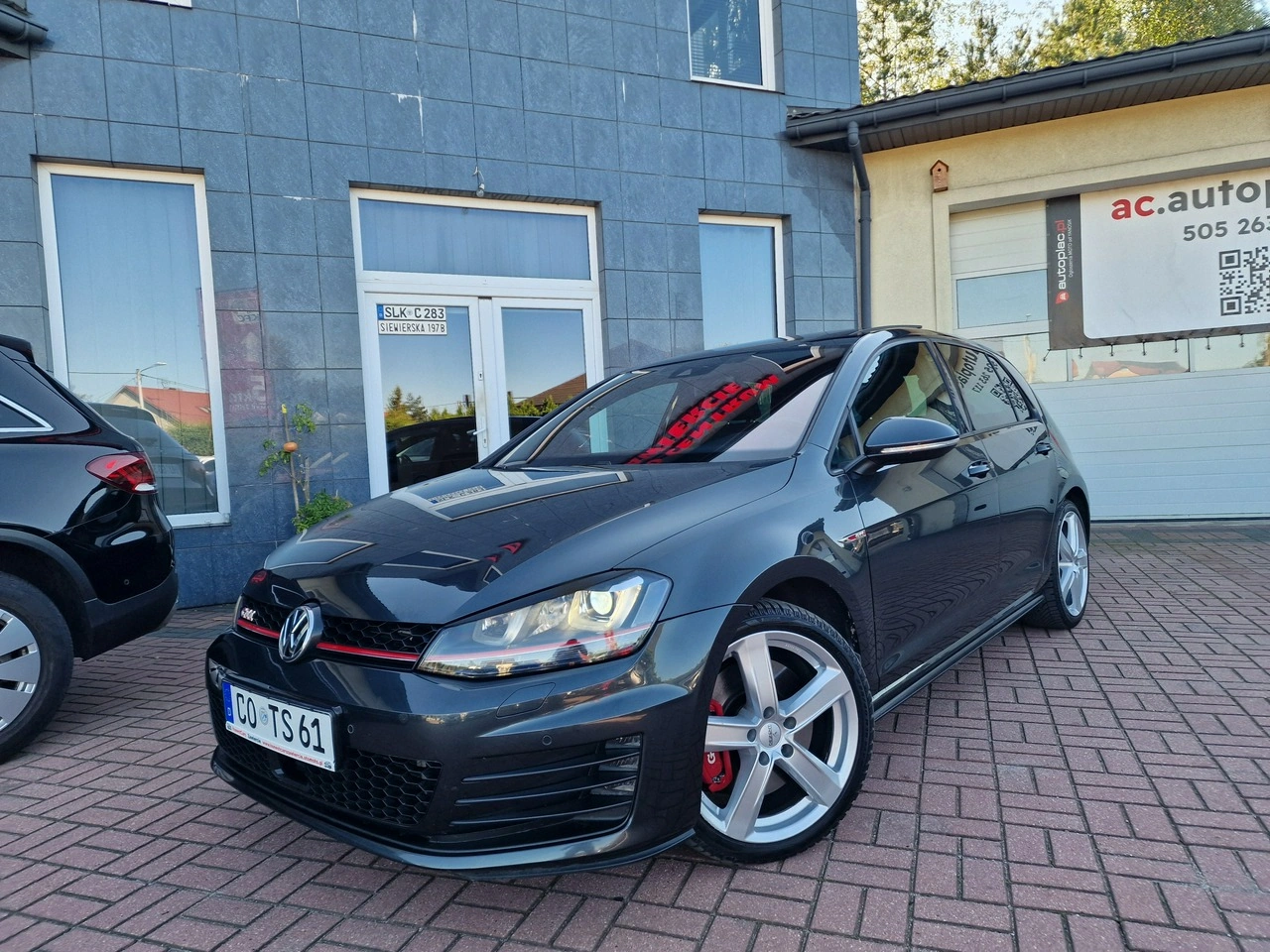 Volkswagen Golf - Zdjęcie 1