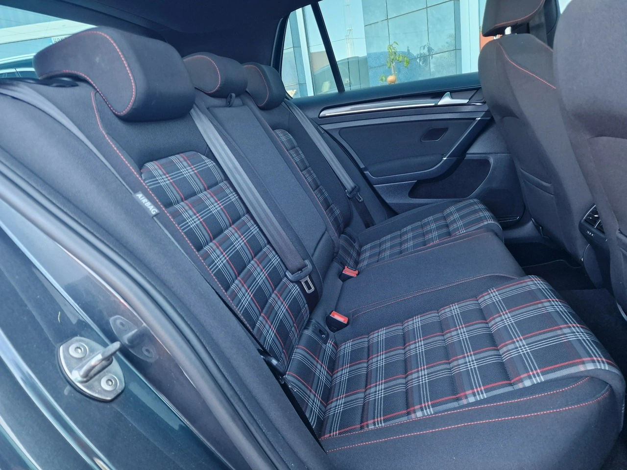 Volkswagen Golf - Zdjęcie 22