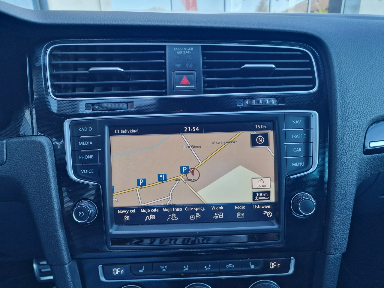 Volkswagen Golf - Zdjęcie 25