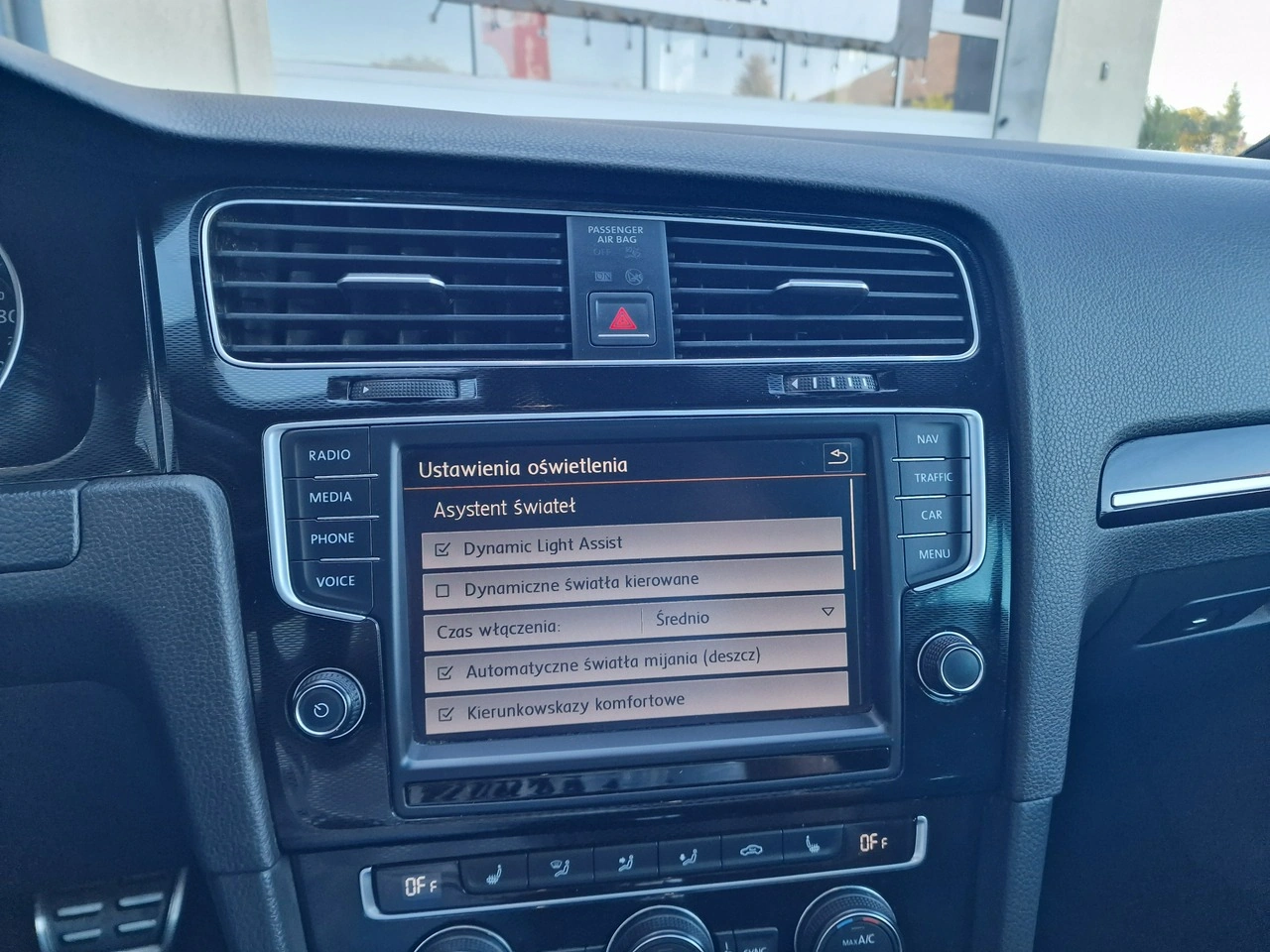 Volkswagen Golf - Zdjęcie 32