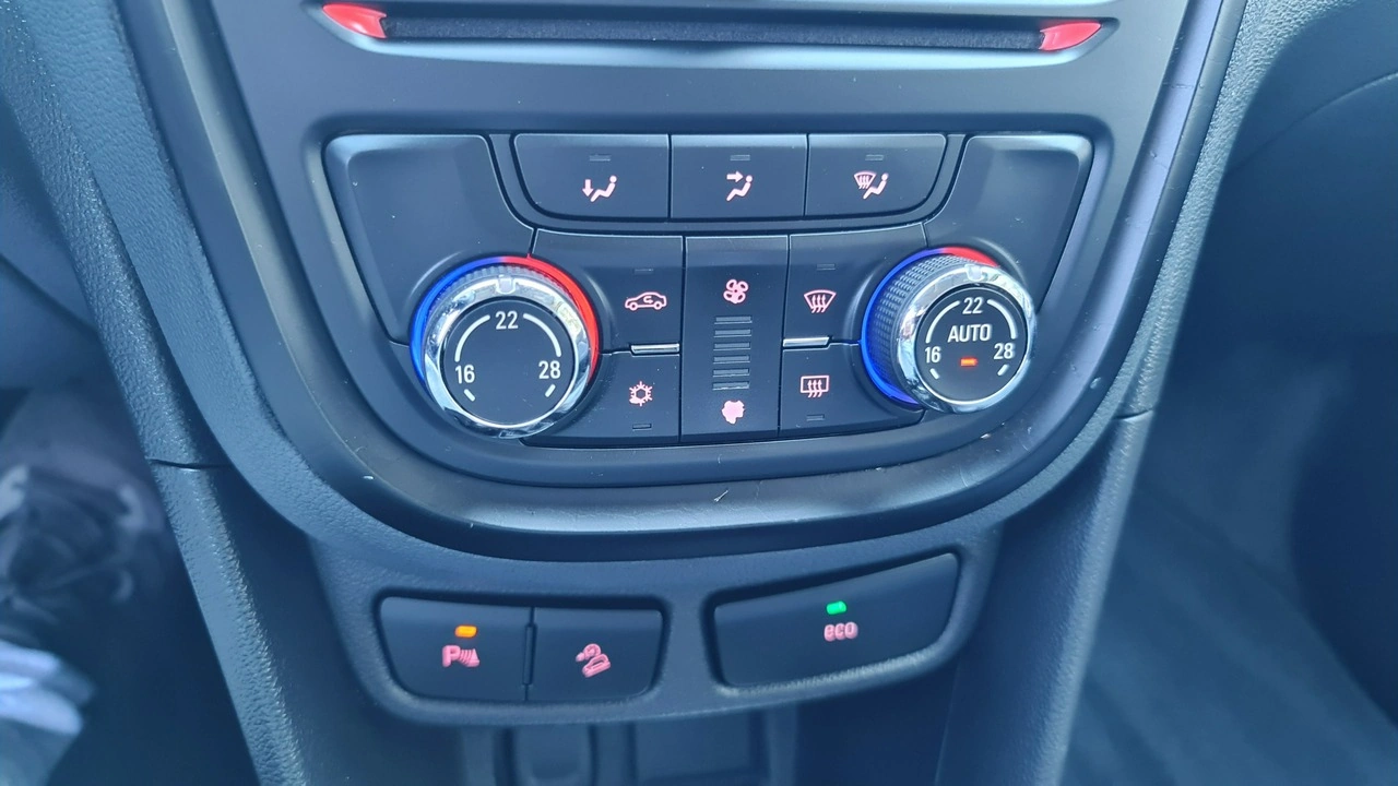 Opel Mokka - Zdjęcie 22