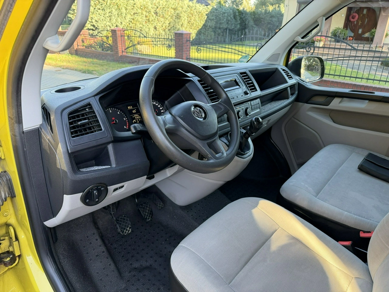 Volkswagen Transporter - Zdjęcie 10