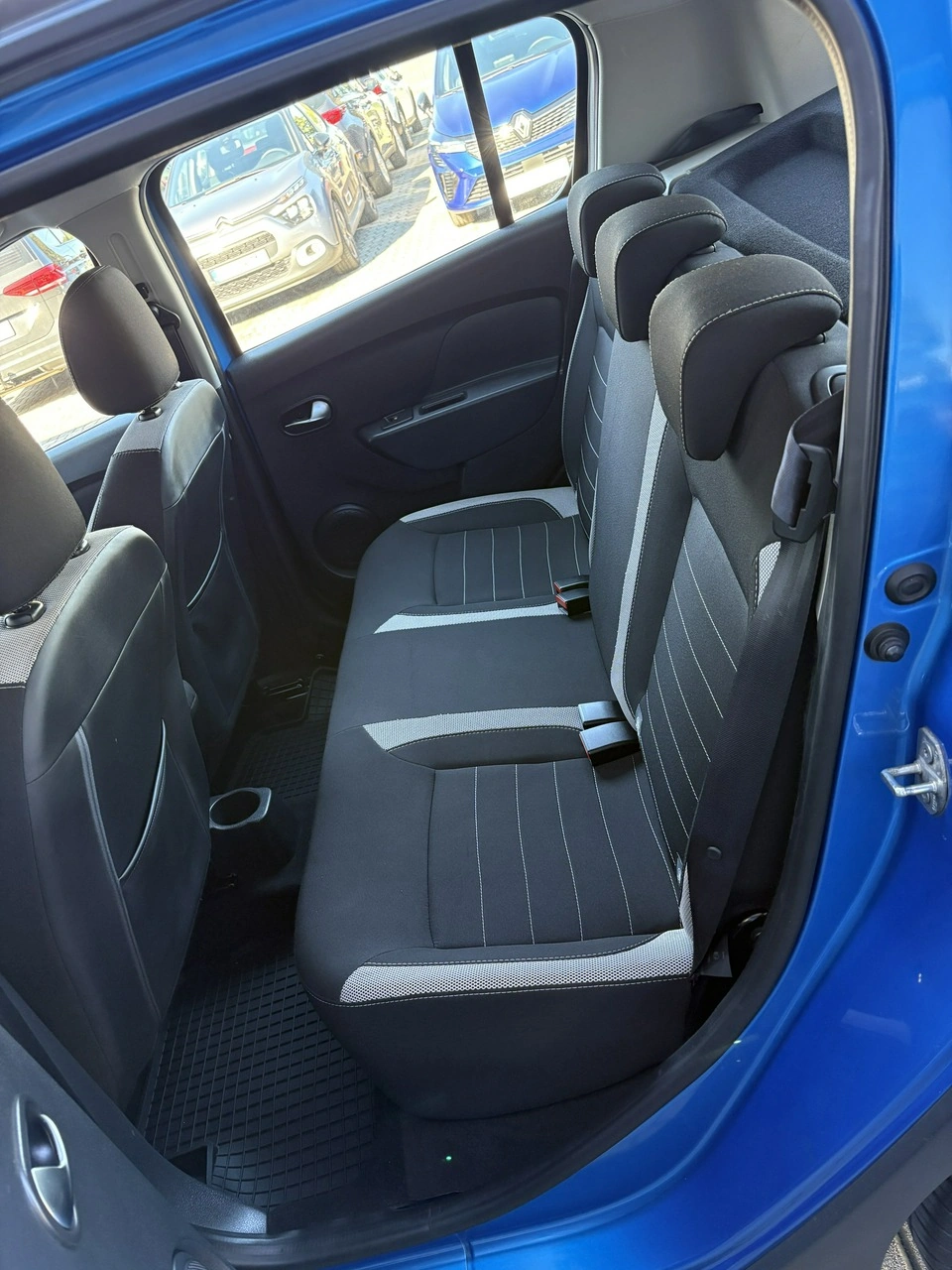 Dacia Sandero Stepway - Zdjęcie 16