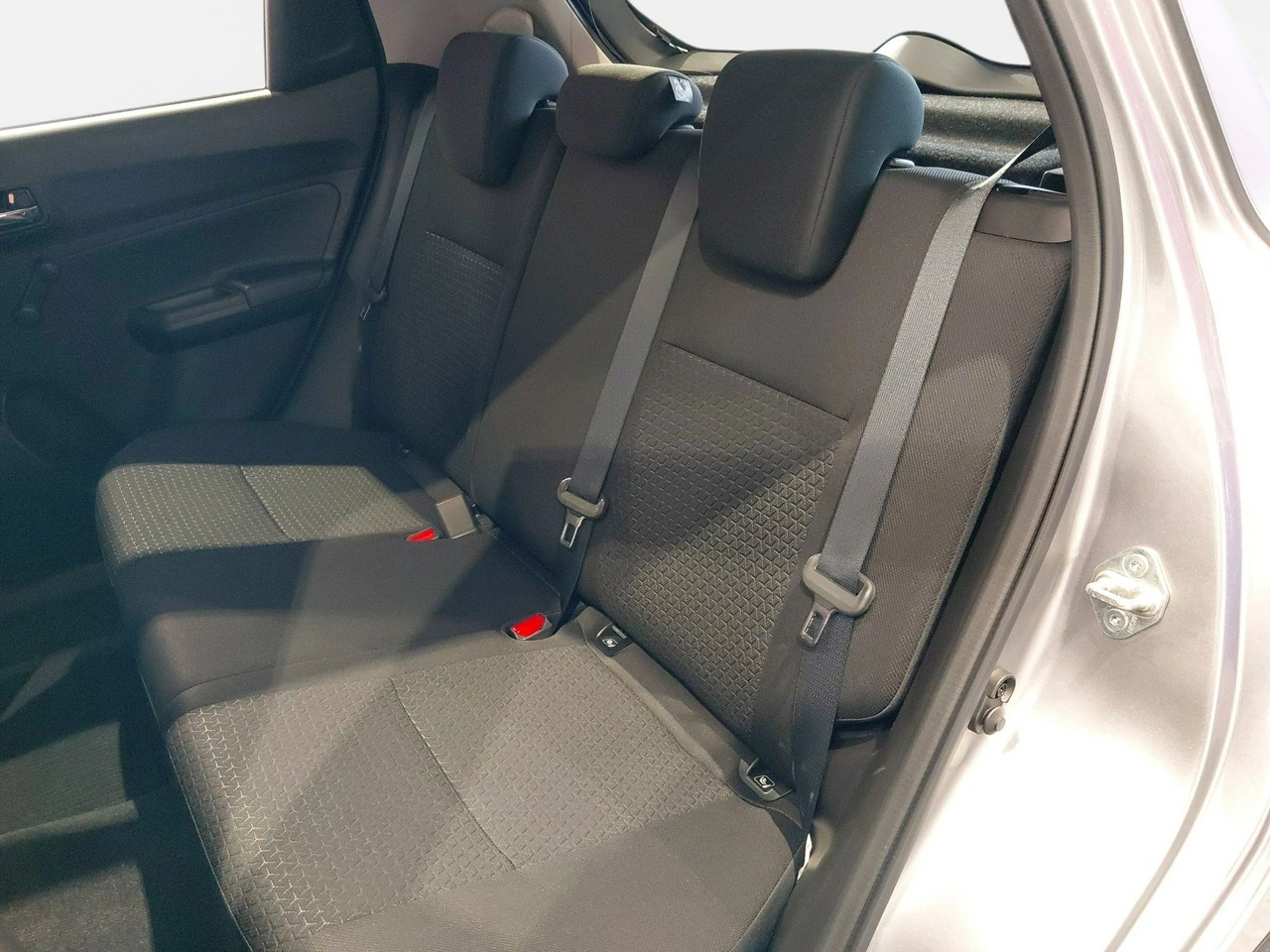Suzuki Swift - Zdjęcie 13