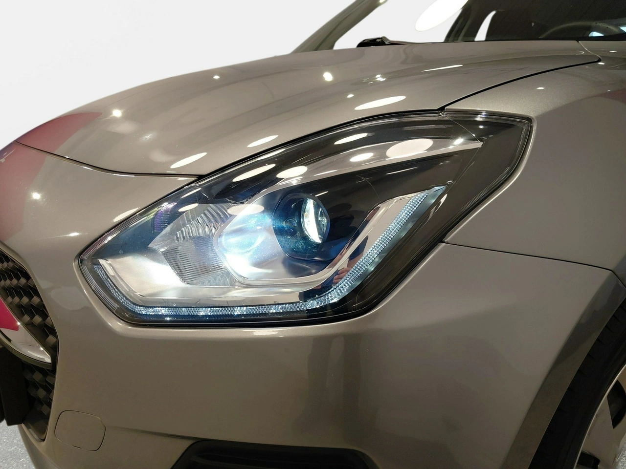 Suzuki Swift - Zdjęcie 8