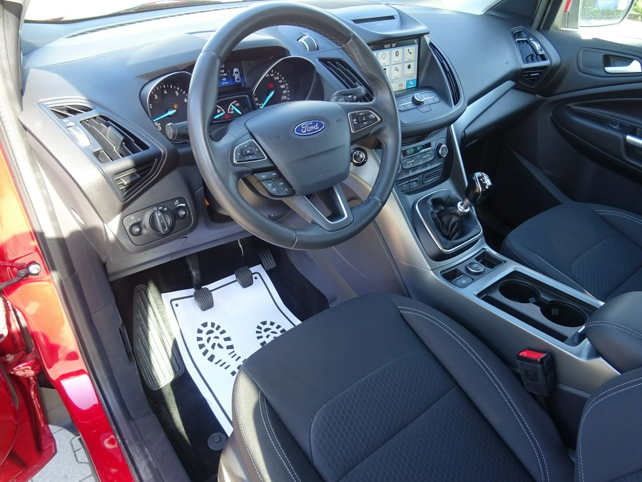 Ford Kuga - Zdjęcie 9