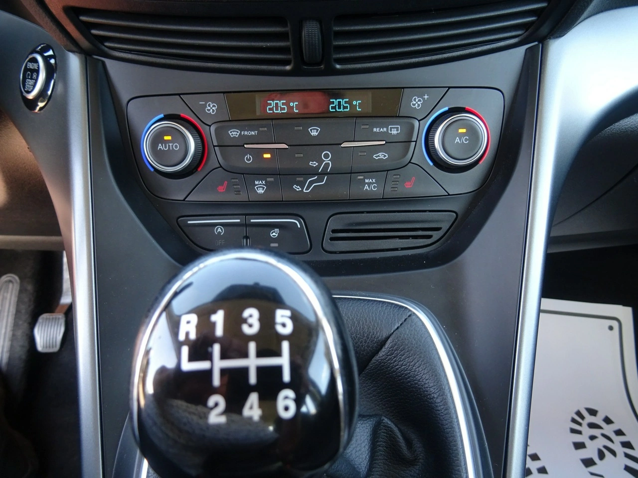 Ford Kuga - Zdjęcie 12