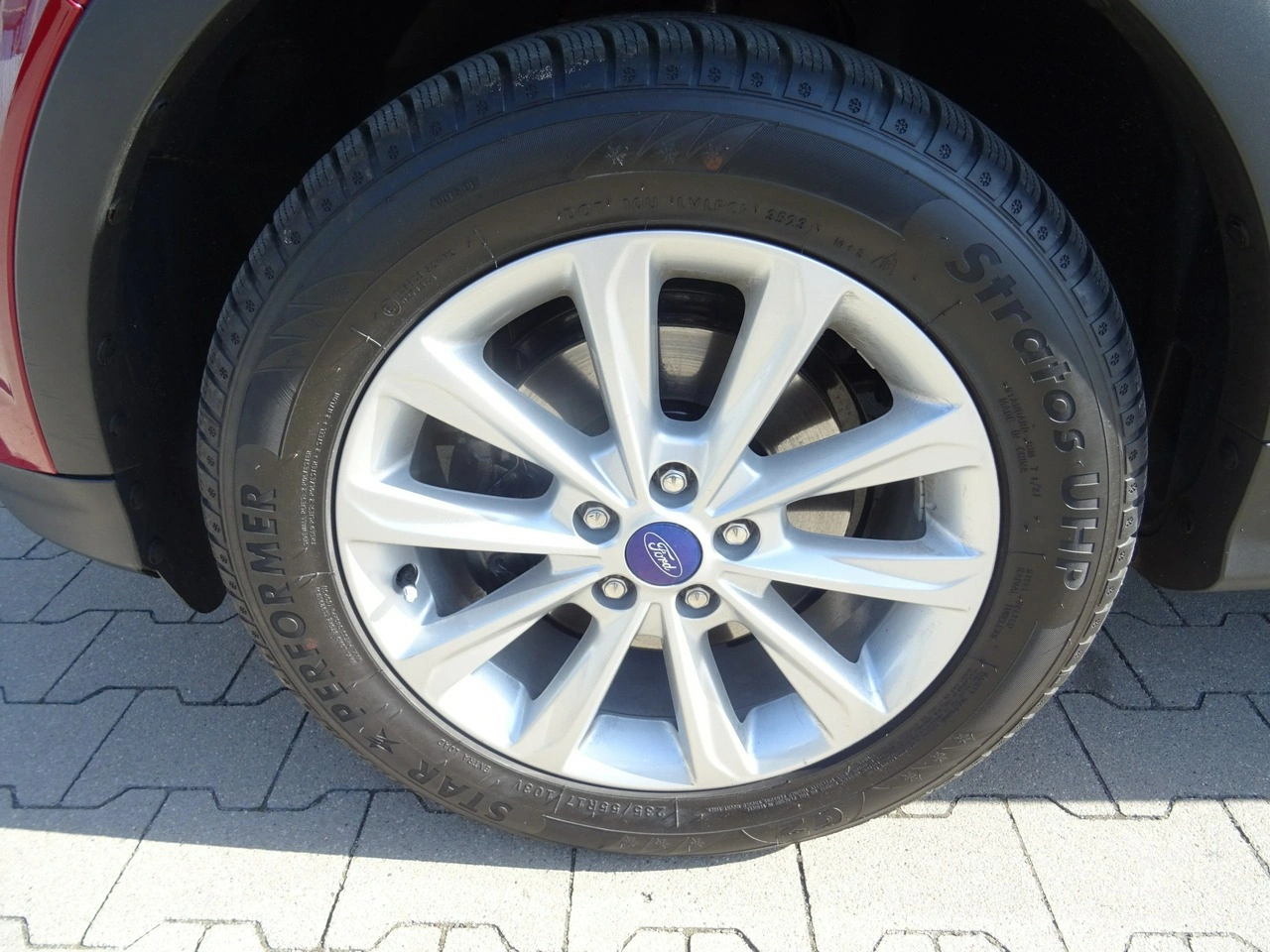 Ford Kuga - Zdjęcie 20