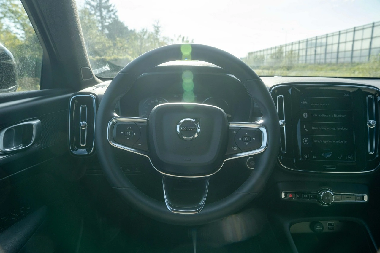 Volvo XC 40 - Zdjęcie 17