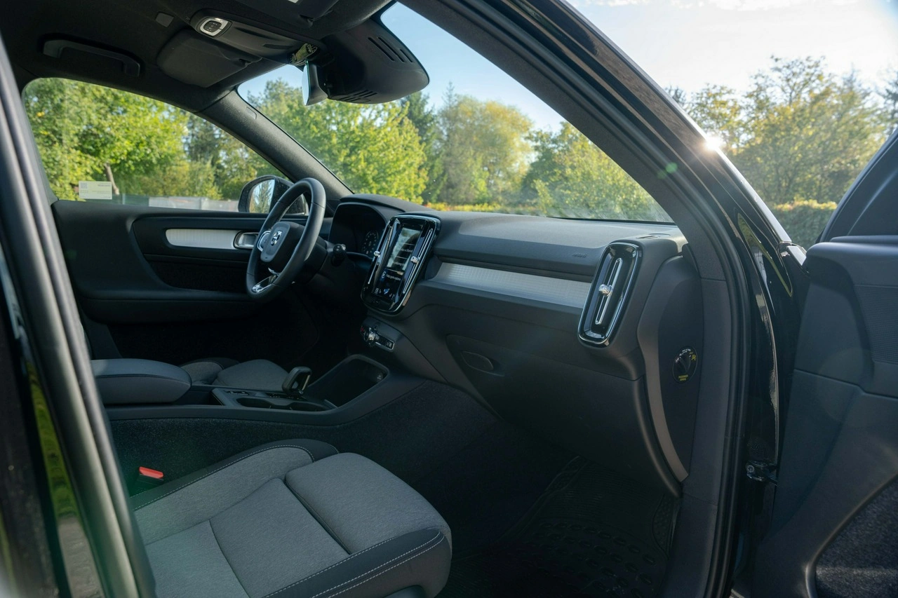 Volvo XC 40 - Zdjęcie 21