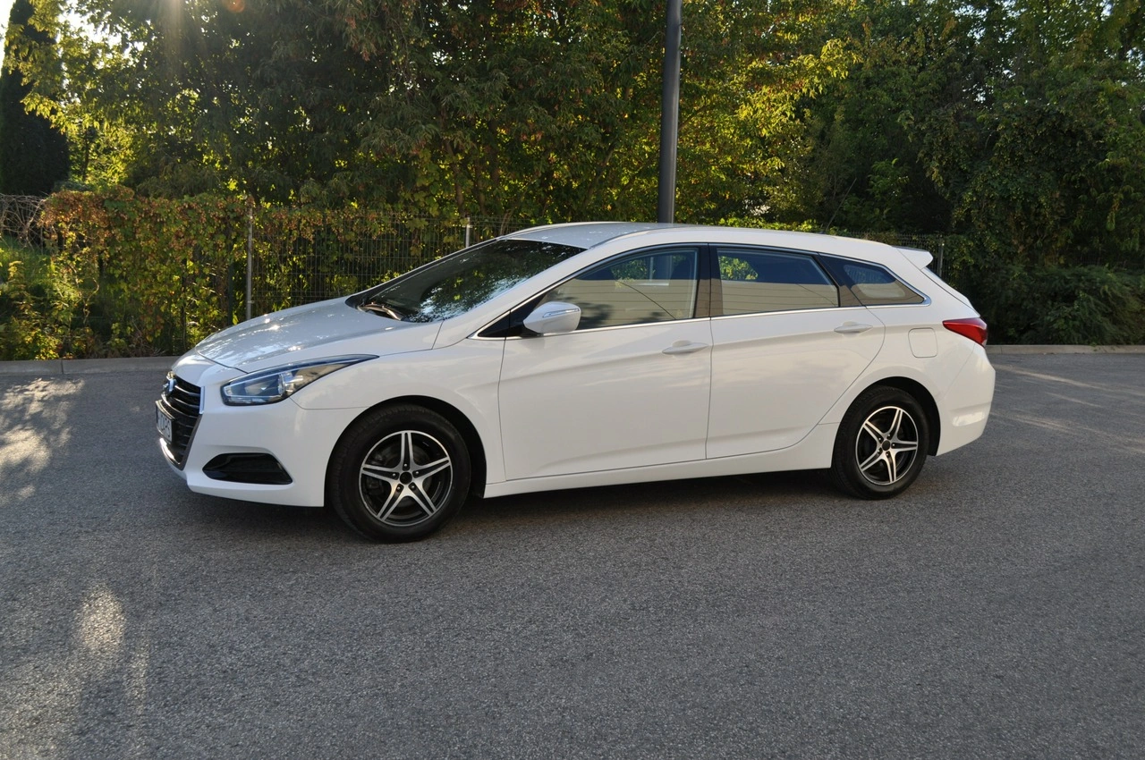 Hyundai i40 - Zdjęcie 10