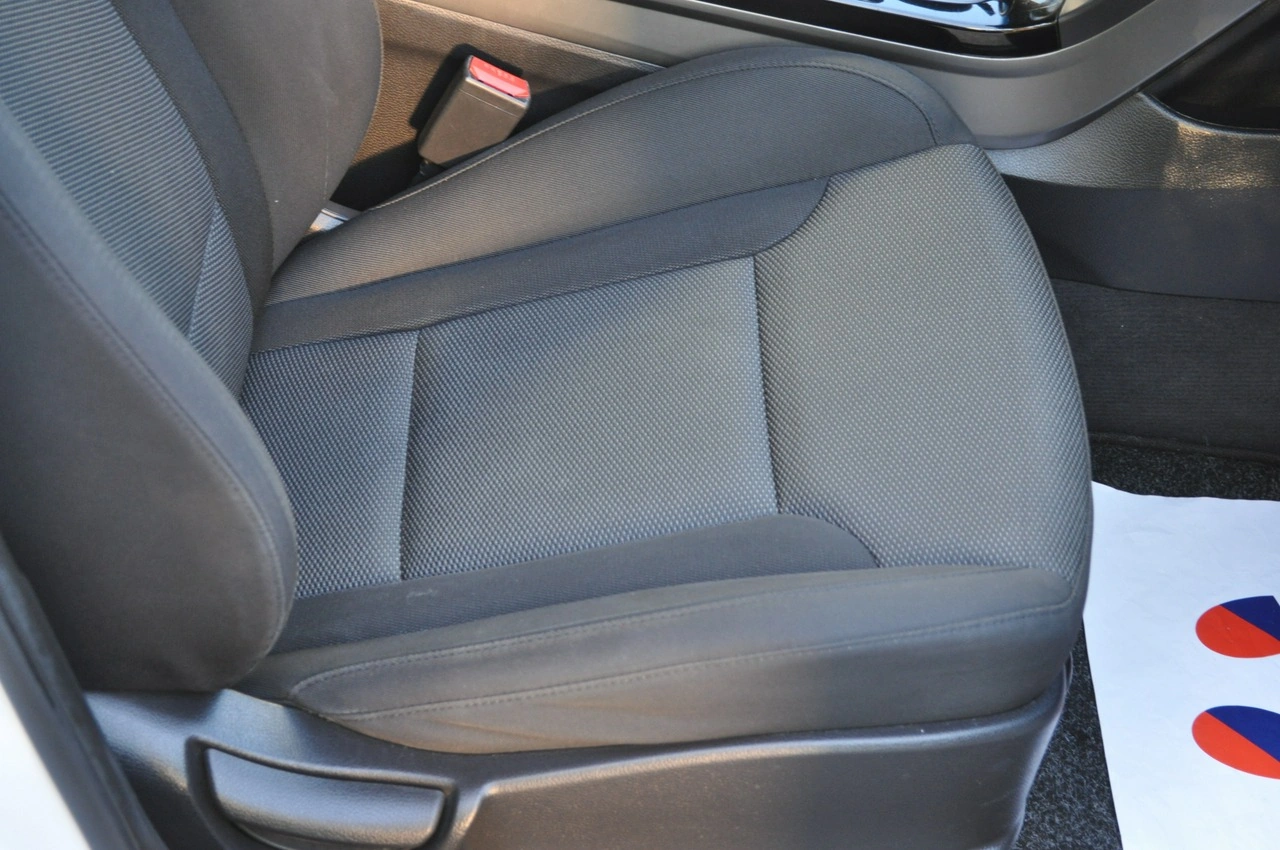 Hyundai i40 - Zdjęcie 27