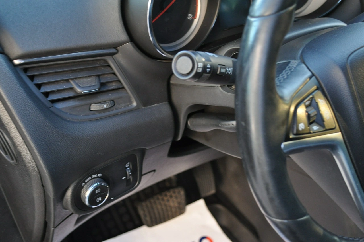 Opel Zafira - Zdjęcie 15