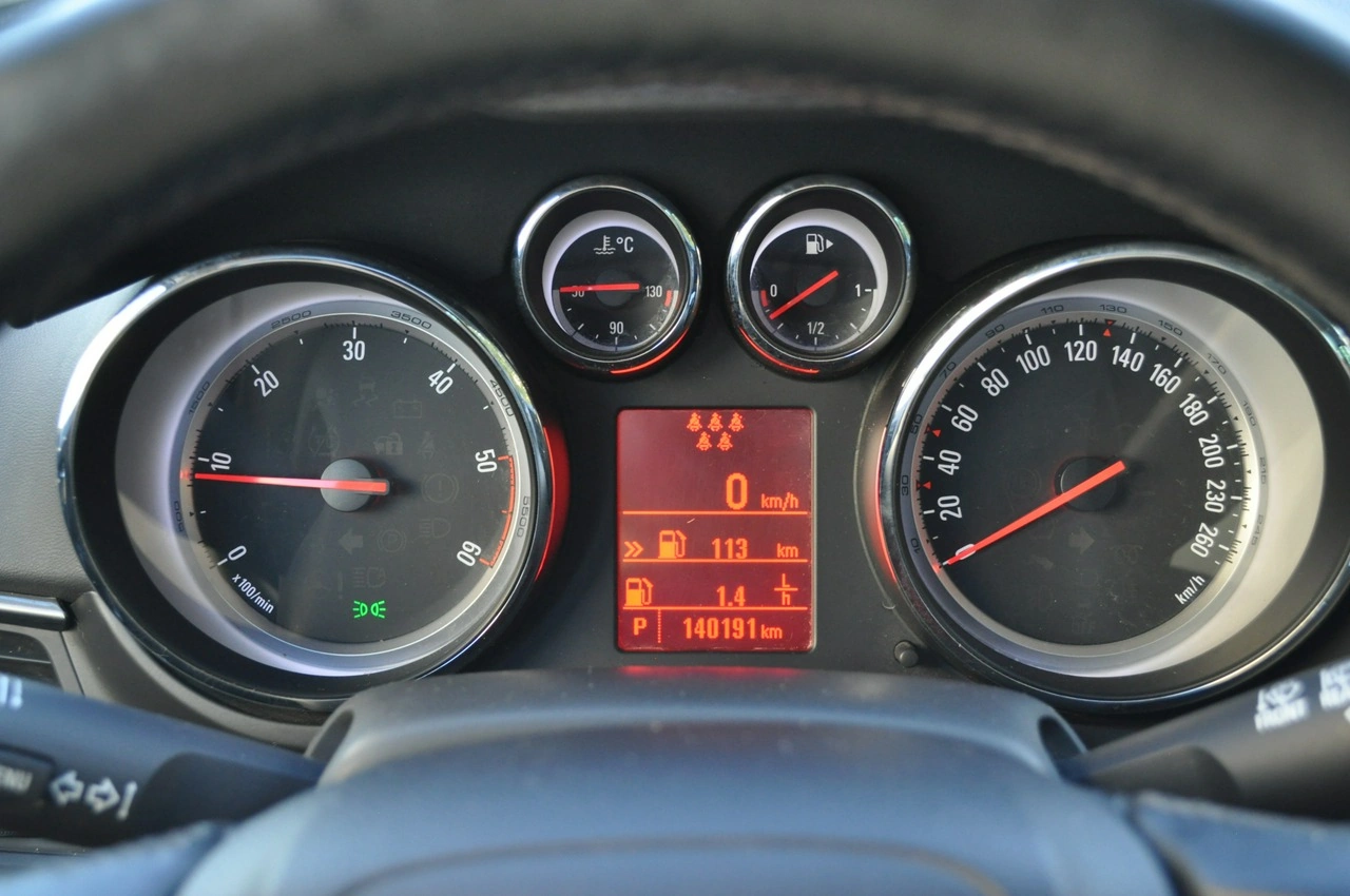Opel Zafira - Zdjęcie 16