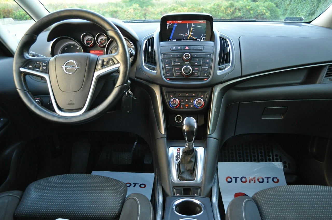 Opel Zafira - Zdjęcie 19