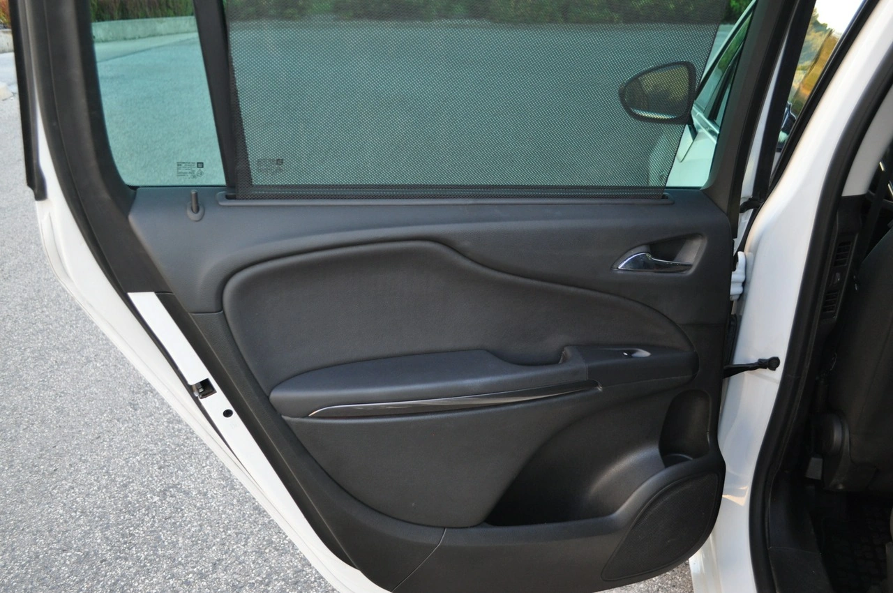 Opel Zafira - Zdjęcie 24