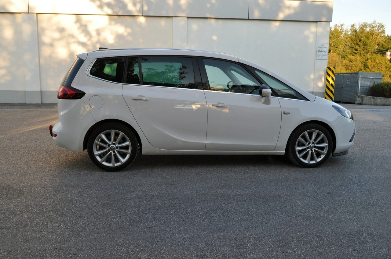 Opel Zafira - Zdjęcie 3