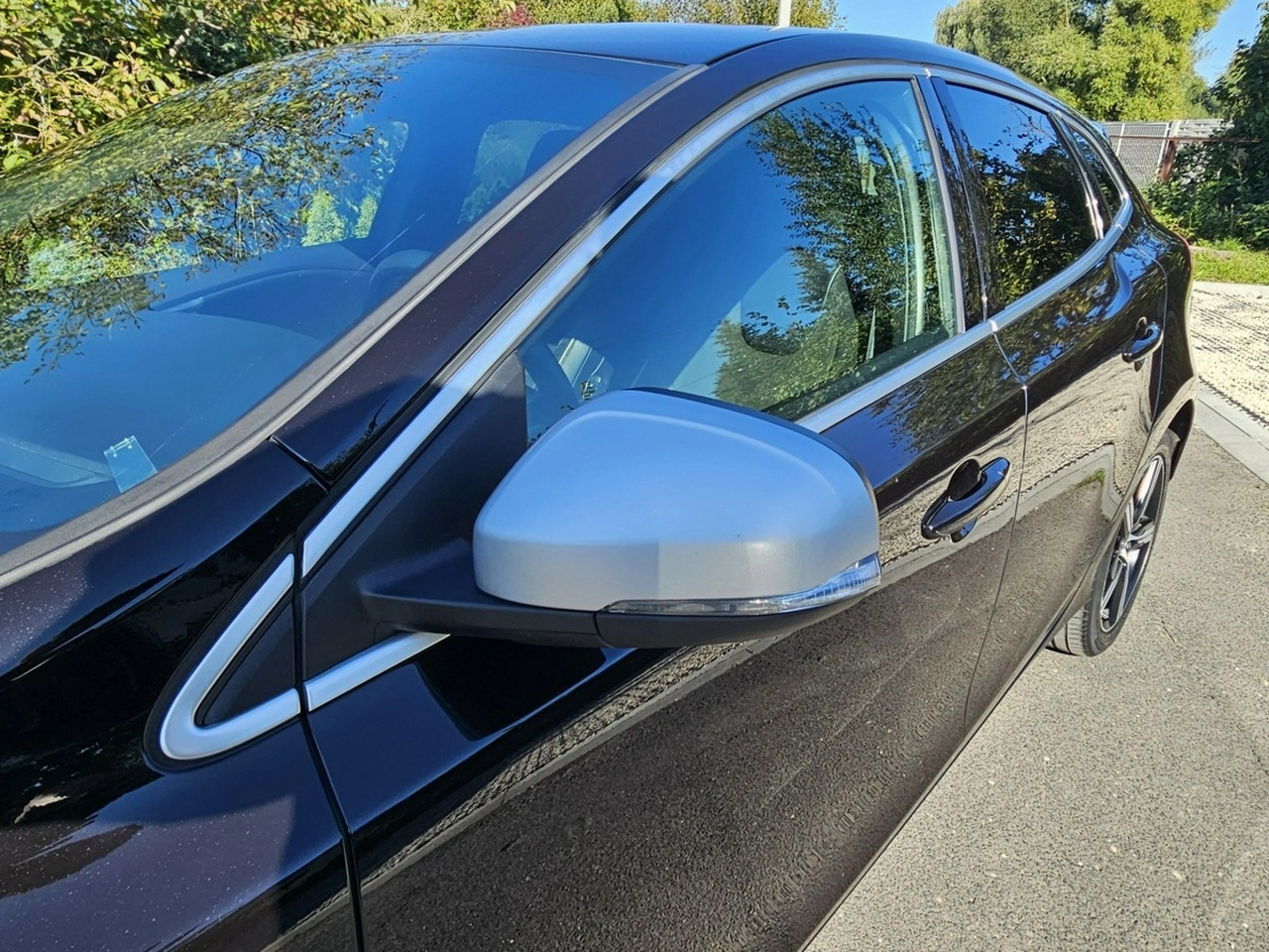 Volvo V40 - Zdjęcie 35